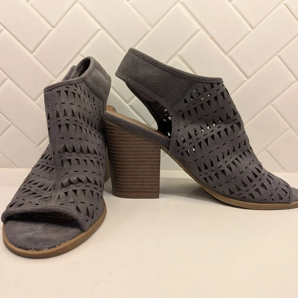 Indigo Road Open Toe Faux Suede Heels- Size 9